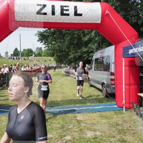 21.06.2025 - 27. Vierlanden-Triathlon MichiJ http://msf.ph/oto/8004768 15.06.2026 11:29:35 Ziel 263, 382, 507, 566 meine-sportfotos.de