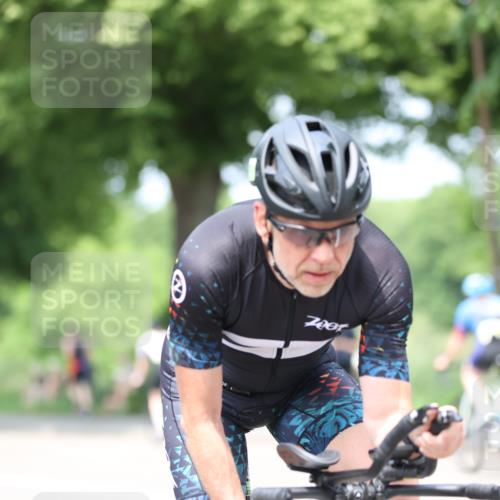 15.06.2025 - 7 Türme Triathlon Yannick Fuchs http://msf.ph/oto/8004878 15.06.2025 13:17:41 Radfahren 574, 584, 666, 764, 800, 850 meine-sportfotos.de
