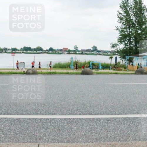 21.06.2025 - 27. Vierlanden-Triathlon H.Heesch http://msf.ph/oto/8004902 15.06.2025 13:00:45 Radfahren 742, 1098, 1104, 1108, 1148 meine-sportfotos.de