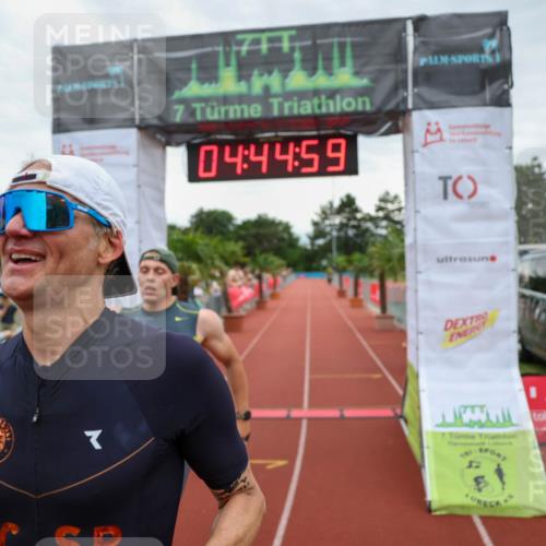 15.06.2025 - 7 Türme Triathlon Michael Strokosch http://msf.ph/oto/8004986 15.06.2025 14:44:59 Ziel 246, 329, 433, 529 meine-sportfotos.de