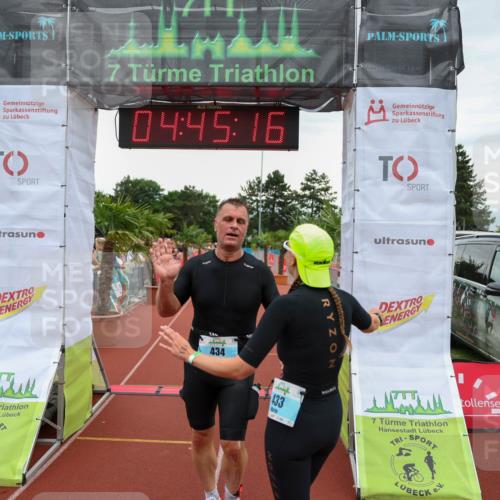 15.06.2025 - 7 Türme Triathlon Michael Strokosch http://msf.ph/oto/8005028 15.06.2025 14:45:15 Ziel 434 meine-sportfotos.de