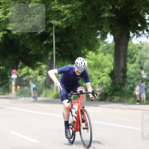 15.06.2025 - 7 Türme Triathlon Yannick Fuchs http://msf.ph/oto/8005072 15.06.2025 13:17:56 Radfahren 198, 605, 645, 720, 796, 829, 1009, 1125 meine-sportfotos.de