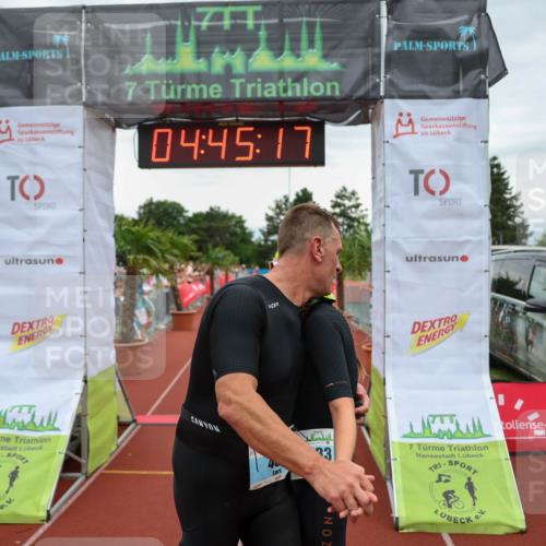 15.06.2025 - 7 Türme Triathlon Michael Strokosch http://msf.ph/oto/8005093 15.06.2025 14:45:16 Ziel 434 meine-sportfotos.de