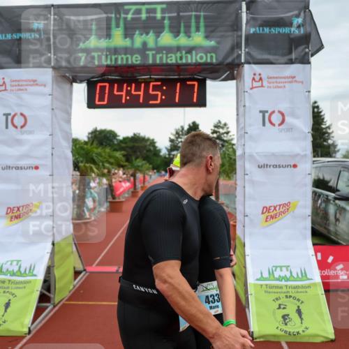 15.06.2025 - 7 Türme Triathlon Michael Strokosch http://msf.ph/oto/8005103 15.06.2025 14:45:17 Ziel 434 meine-sportfotos.de