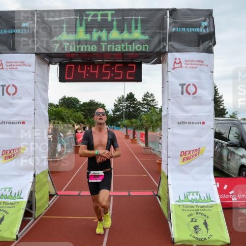 15.06.2025 - 7 Türme Triathlon Michael Strokosch http://msf.ph/oto/8005342 15.06.2025 14:45:52 Ziel 306 meine-sportfotos.de