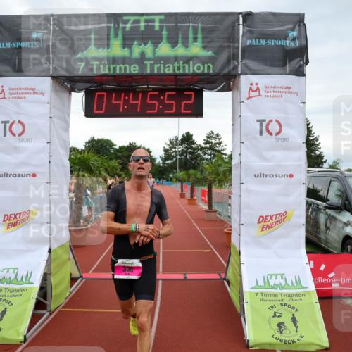 15.06.2025 - 7 Türme Triathlon Michael Strokosch http://msf.ph/oto/8005355 15.06.2025 14:45:52 Ziel 306 meine-sportfotos.de