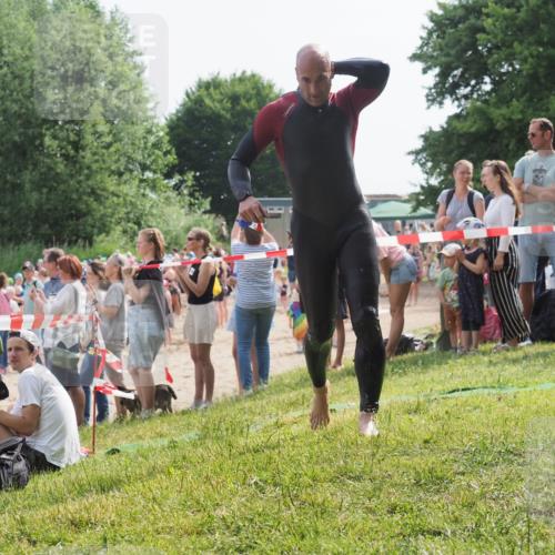 15.06.2025 - 27. Vierlanden-Triathlon KatJ http://msf.ph/oto/8005553 15.06.2025 10:04:27 Schwimmen 416, 426, 453, 464 meine-sportfotos.de
