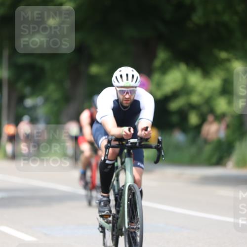 15.06.2025 - 7 Türme Triathlon Yannick Fuchs http://msf.ph/oto/8005585 15.06.2025 13:18:33 Radfahren 651, 1194 meine-sportfotos.de
