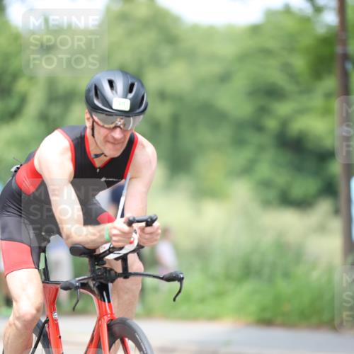 15.06.2025 - 7 Türme Triathlon Yannick Fuchs http://msf.ph/oto/8005639 15.06.2025 13:18:35 Radfahren 651, 1035, 1194 meine-sportfotos.de