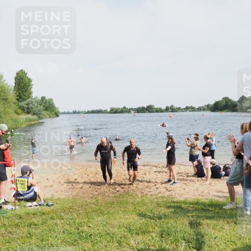 21.06.2025 - 27. Vierlanden-Triathlon MichiJ http://msf.ph/oto/8005978 15.06.2026 10:07:16 Schwimmen 374, 383, 431, 459, 462 meine-sportfotos.de