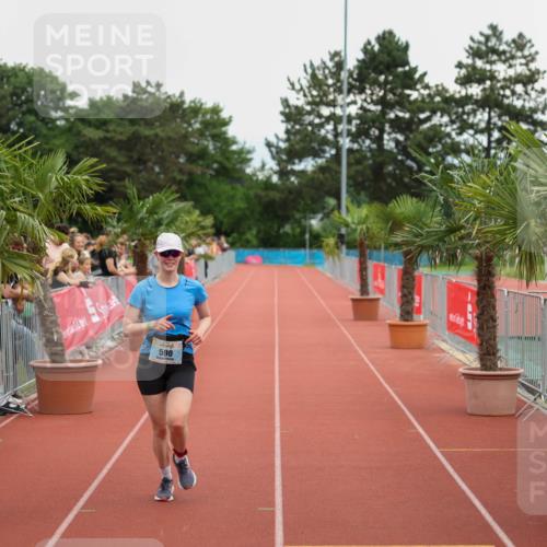 15.06.2025 - 7 Türme Triathlon Michael Strokosch http://msf.ph/oto/8006046 15.06.2025 14:46:45 Ziel 590 meine-sportfotos.de