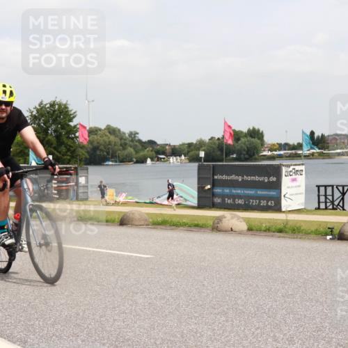 21.06.2025 - 27. Vierlanden-Triathlon H.Heesch http://msf.ph/oto/8006206 15.06.2025 12:05:30 Radfahren 931, 957, 989, 990, 991, 992, 993 meine-sportfotos.de