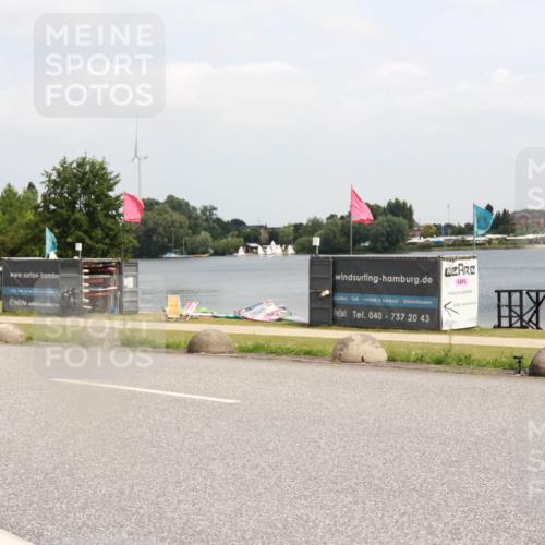 21.06.2025 - 27. Vierlanden-Triathlon H.Heesch http://msf.ph/oto/8006312 15.06.2025 12:06:40 Radfahren  meine-sportfotos.de
