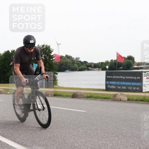 15.06.2025 - 27. Vierlanden-Triathlon H.Heesch http://msf.ph/oto/8006314 15.06.2025 10:38:21 Radfahren 154, 320 meine-sportfotos.de