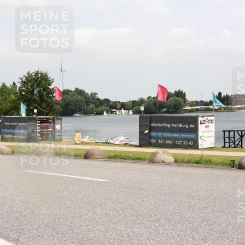 21.06.2025 - 27. Vierlanden-Triathlon H.Heesch http://msf.ph/oto/8006349 15.06.2025 12:06:42 Radfahren 713 meine-sportfotos.de