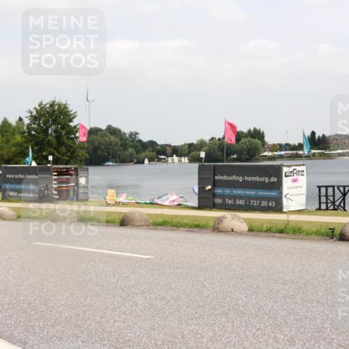 21.06.2025 - 27. Vierlanden-Triathlon H.Heesch http://msf.ph/oto/8006441 15.06.2025 12:06:44 Radfahren 713 meine-sportfotos.de