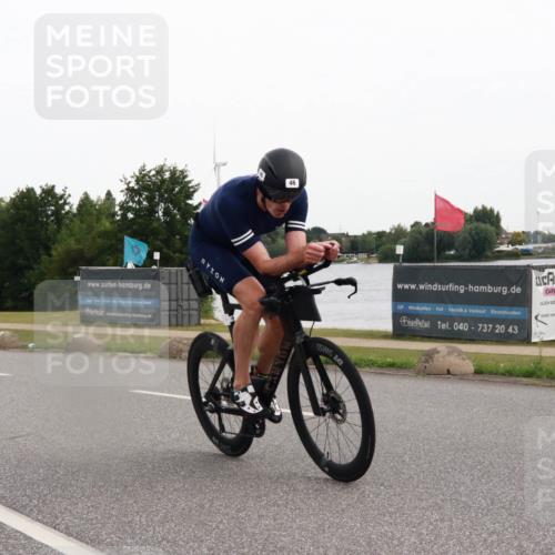 15.06.2025 - 27. Vierlanden-Triathlon H.Heesch http://msf.ph/oto/8006514 15.06.2025 10:39:25 Radfahren 46, 209, 294 meine-sportfotos.de