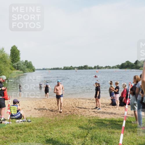 21.06.2025 - 27. Vierlanden-Triathlon MichiJ http://msf.ph/oto/8006575 15.06.2026 10:07:32 Schwimmen 374, 379, 391, 414, 468 meine-sportfotos.de