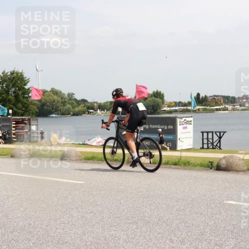 21.06.2025 - 27. Vierlanden-Triathlon H.Heesch http://msf.ph/oto/8006621 15.06.2025 11:59:39 Radfahren 661, 672, 719 meine-sportfotos.de