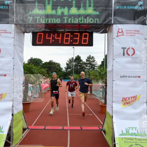 15.06.2025 - 7 Türme Triathlon Michael Strokosch http://msf.ph/oto/8006871 15.06.2025 14:48:38 Ziel 308 meine-sportfotos.de