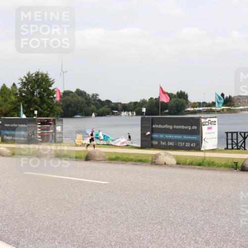 21.06.2025 - 27. Vierlanden-Triathlon H.Heesch http://msf.ph/oto/8006877 15.06.2025 12:06:57 Radfahren 718, 825, 879, 950, 959 meine-sportfotos.de