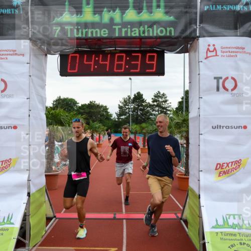 15.06.2025 - 7 Türme Triathlon Michael Strokosch http://msf.ph/oto/8006911 15.06.2025 14:48:39 Ziel 308 meine-sportfotos.de