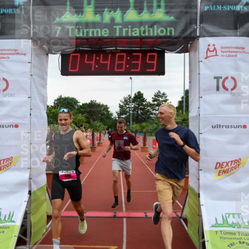 15.06.2025 - 7 Türme Triathlon Michael Strokosch http://msf.ph/oto/8006926 15.06.2025 14:48:39 Ziel 308 meine-sportfotos.de