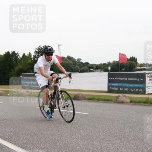 15.06.2025 - 27. Vierlanden-Triathlon H.Heesch http://msf.ph/oto/8006942 15.06.2025 10:41:09 Radfahren 187, 275, 289, 432, 1398 meine-sportfotos.de