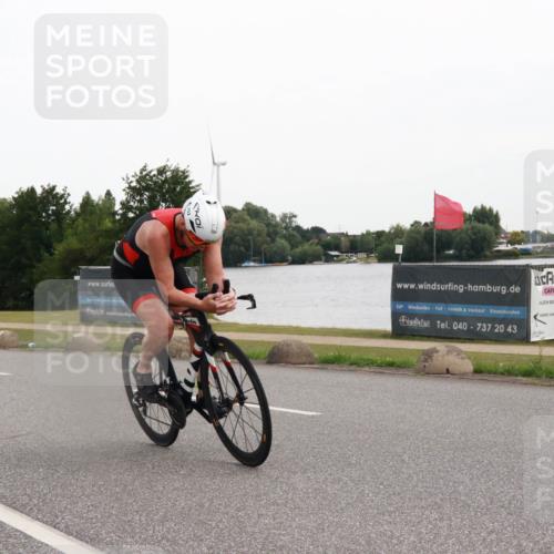15.06.2025 - 27. Vierlanden-Triathlon H.Heesch http://msf.ph/oto/8006978 15.06.2025 10:41:13 Radfahren 152, 187, 275, 289 meine-sportfotos.de