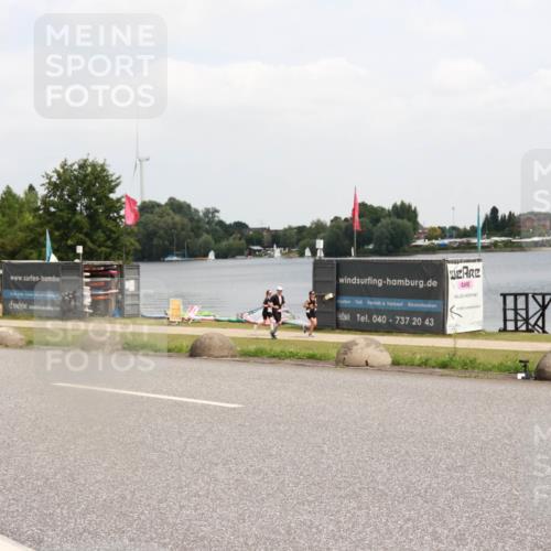 21.06.2025 - 27. Vierlanden-Triathlon H.Heesch http://msf.ph/oto/8007008 15.06.2025 12:07:28 Radfahren 228, 662, 909, 1000, 1001, 1002, 1003 meine-sportfotos.de