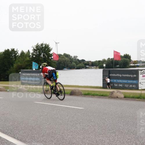 15.06.2025 - 27. Vierlanden-Triathlon H.Heesch http://msf.ph/oto/8007122 15.06.2025 10:41:34 Radfahren 106, 127, 198, 229, 351, 436 meine-sportfotos.de