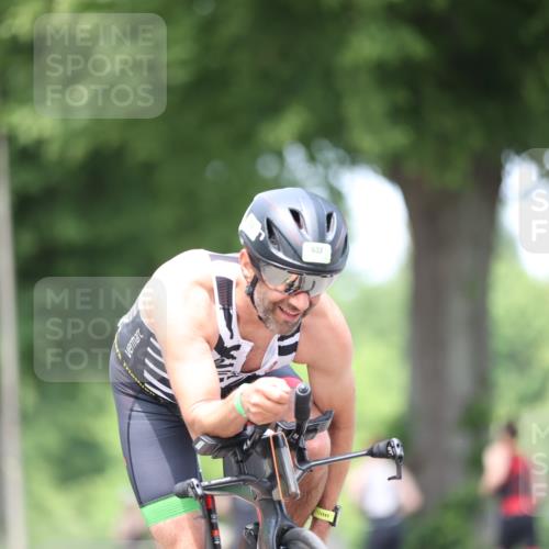 15.06.2025 - 7 Türme Triathlon Yannick Fuchs http://msf.ph/oto/8007179 15.06.2025 13:21:01 Radfahren 387, 466, 914 meine-sportfotos.de