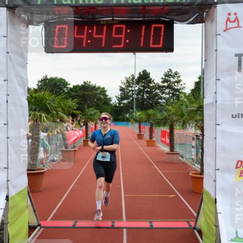 15.06.2025 - 7 Türme Triathlon Michael Strokosch http://msf.ph/oto/8007207 15.06.2025 14:49:10 Ziel 381 meine-sportfotos.de