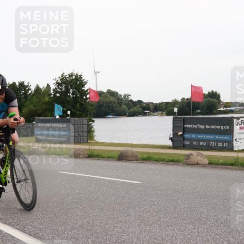 15.06.2025 - 27. Vierlanden-Triathlon H.Heesch http://msf.ph/oto/8007217 15.06.2025 10:41:47 Radfahren 22, 45, 93, 172, 205 meine-sportfotos.de