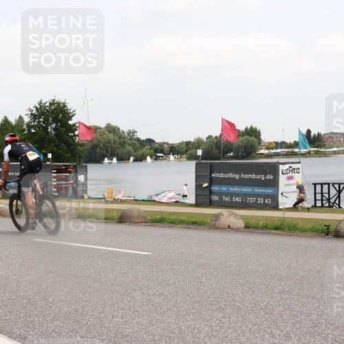 21.06.2025 - 27. Vierlanden-Triathlon H.Heesch http://msf.ph/oto/8007359 15.06.2025 12:08:41 Radfahren 774, 878, 994, 995, 996, 997, 998 meine-sportfotos.de