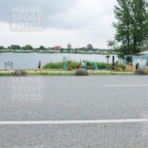 21.06.2025 - 27. Vierlanden-Triathlon H.Heesch http://msf.ph/oto/8007410 15.06.2025 13:24:11 Radfahren 1124, 1153, 1268, 1311, 1312 meine-sportfotos.de