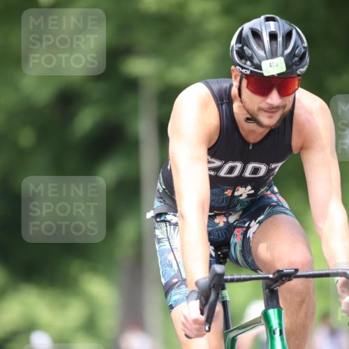 15.06.2025 - 7 Türme Triathlon Yannick Fuchs http://msf.ph/oto/8007418 15.06.2025 13:21:05 Radfahren  meine-sportfotos.de