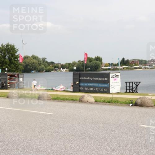 21.06.2025 - 27. Vierlanden-Triathlon H.Heesch http://msf.ph/oto/8007449 15.06.2025 12:00:21 Radfahren 785, 939 meine-sportfotos.de