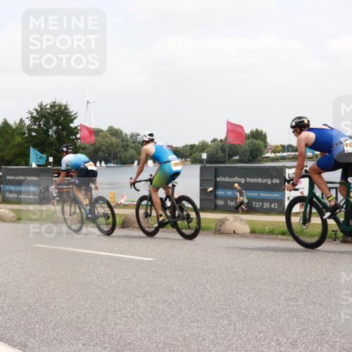 21.06.2025 - 27. Vierlanden-Triathlon H.Heesch http://msf.ph/oto/8007478 15.06.2025 12:08:45 Radfahren 677, 774, 878, 979, 994, 995, 996, 997, 998, 1009, 1010, 1011, 1013 meine-sportfotos.de