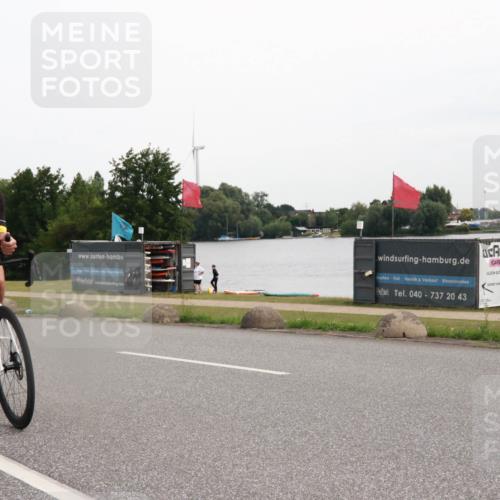15.06.2025 - 27. Vierlanden-Triathlon H.Heesch http://msf.ph/oto/8007674 15.06.2025 10:44:46 Radfahren 133, 154, 161, 434 meine-sportfotos.de