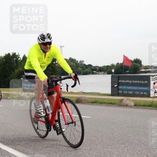 15.06.2025 - 27. Vierlanden-Triathlon H.Heesch http://msf.ph/oto/8007706 15.06.2025 10:44:47 Radfahren 7, 133, 154, 161, 434 meine-sportfotos.de