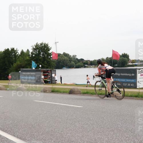15.06.2025 - 27. Vierlanden-Triathlon H.Heesch http://msf.ph/oto/8007717 15.06.2025 10:44:50 Radfahren 7, 47, 133, 154, 161, 224 meine-sportfotos.de