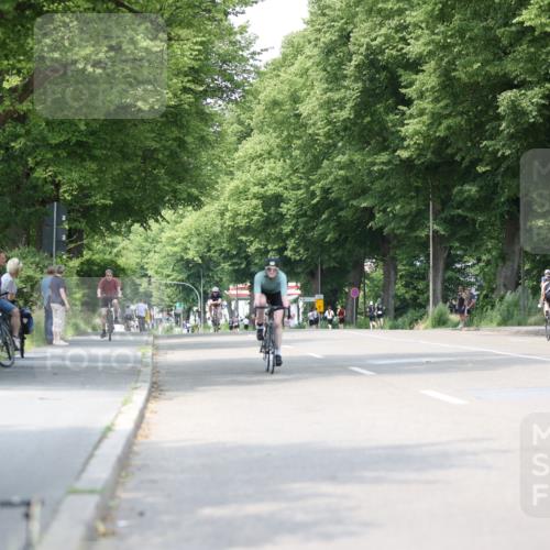 15.06.2025 - 7 Türme Triathlon Yannick Fuchs http://msf.ph/oto/8007743 15.06.2025 13:21:40 Radfahren 341, 405, 629, 714 meine-sportfotos.de