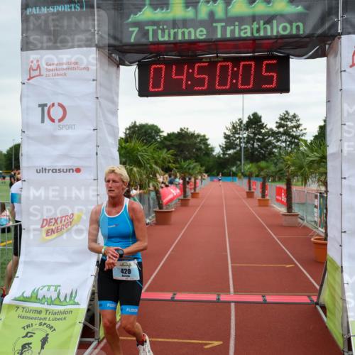 15.06.2025 - 7 Türme Triathlon Michael Strokosch http://msf.ph/oto/8007768 15.06.2025 14:50:05 Ziel 420 meine-sportfotos.de