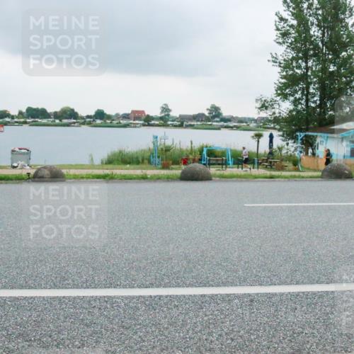 21.06.2025 - 27. Vierlanden-Triathlon H.Heesch http://msf.ph/oto/8007774 15.06.2025 13:26:08 Radfahren 1101, 1117, 1126, 1272, 1304, 1315 meine-sportfotos.de