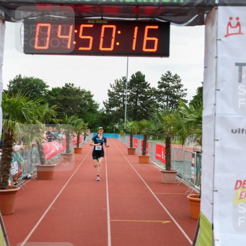 15.06.2025 - 7 Türme Triathlon Michael Strokosch http://msf.ph/oto/8007782 15.06.2025 14:50:15 Ziel 514 meine-sportfotos.de