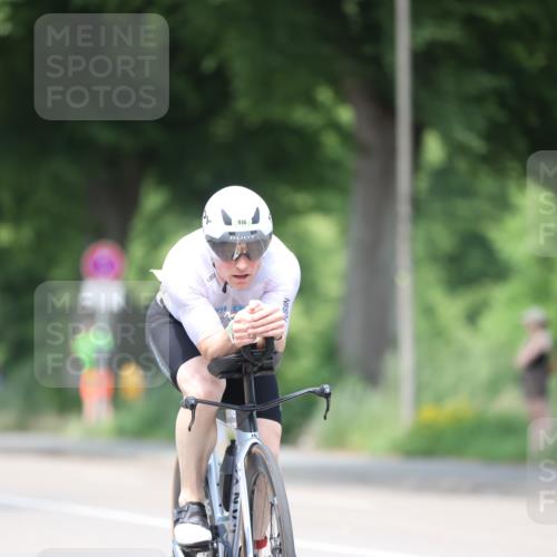 15.06.2025 - 7 Türme Triathlon Yannick Fuchs http://msf.ph/oto/8007879 15.06.2025 13:22:01 Radfahren 219, 588, 835 meine-sportfotos.de