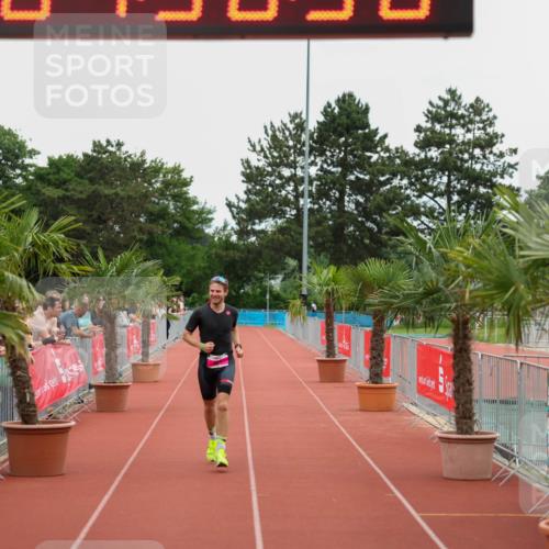 15.06.2025 - 7 Türme Triathlon Michael Strokosch http://msf.ph/oto/8007894 15.06.2025 14:50:30 Ziel 285 meine-sportfotos.de