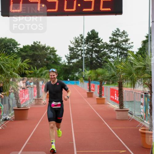 15.06.2025 - 7 Türme Triathlon Michael Strokosch http://msf.ph/oto/8007942 15.06.2025 14:50:32 Ziel 285 meine-sportfotos.de