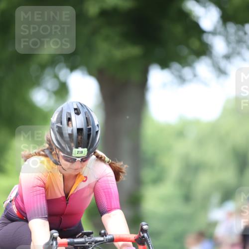 15.06.2025 - 7 Türme Triathlon Yannick Fuchs http://msf.ph/oto/8007965 15.06.2025 13:22:06 Radfahren 219, 588, 678, 937, 1133 meine-sportfotos.de